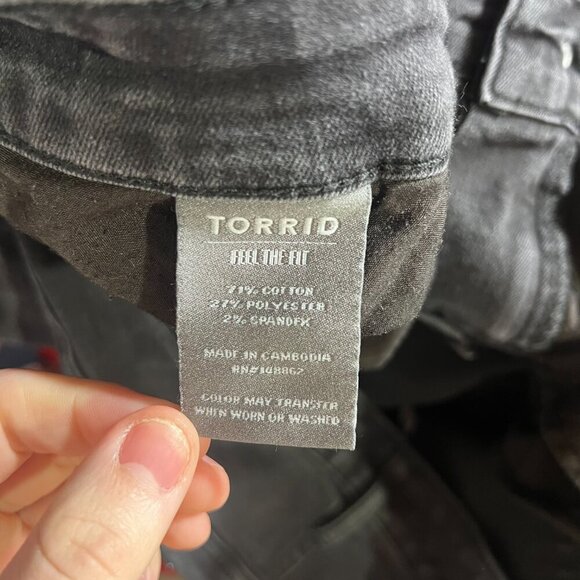 Torrid FEEL THE FIT Mid-Rise Boot Cut Jeans Slim Black Size 22S Vintage Stretch - Picture 10 of 12